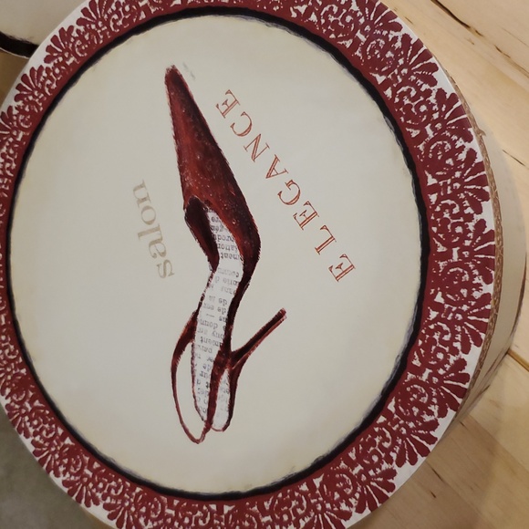 Vintage Emily Adams Decorative Hat Boxes, Red - Set Of 2 - Picture 2 of 7